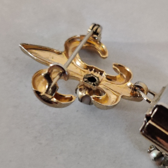 Vintage 4-Photo Locket Victorian Style Chatelaine Brooch - Picture 5 of 16